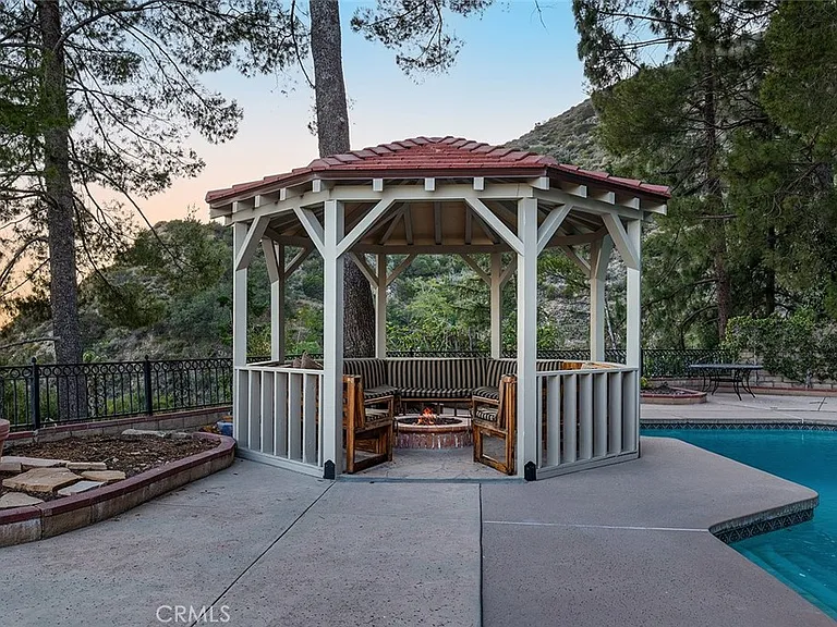 5660 Pine Cone Rd — Photo 31