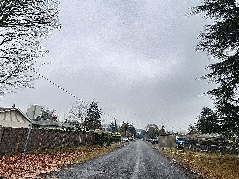 2nd image of 12016 Alaska St S