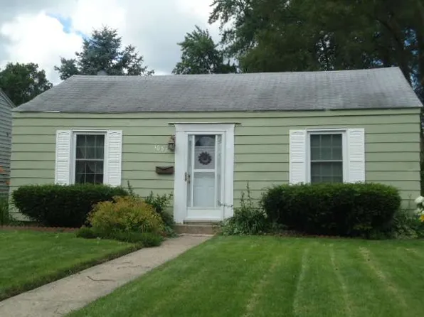 1657 N Adams St, South Bend, IN 46628