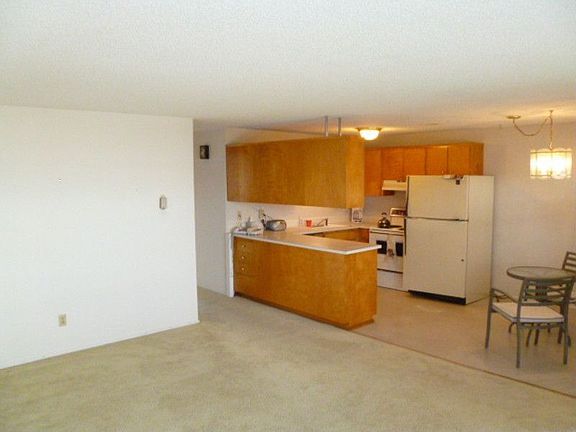 5th image of 2137 Washington St APT 14