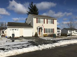 83 4th St, Worcester, MA 01602