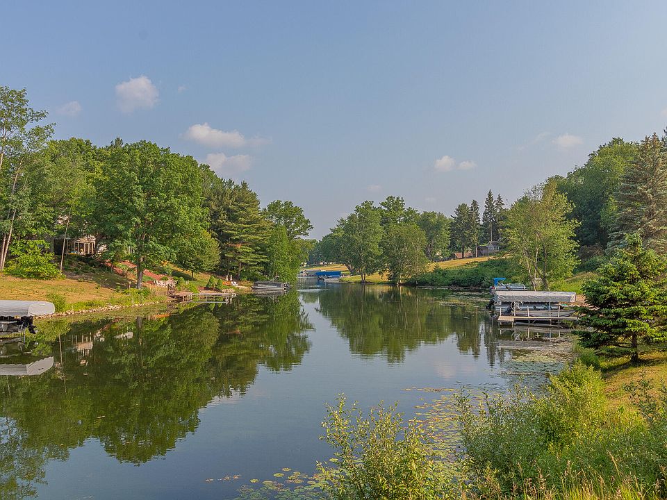1st image of 8077 Island Ct #691