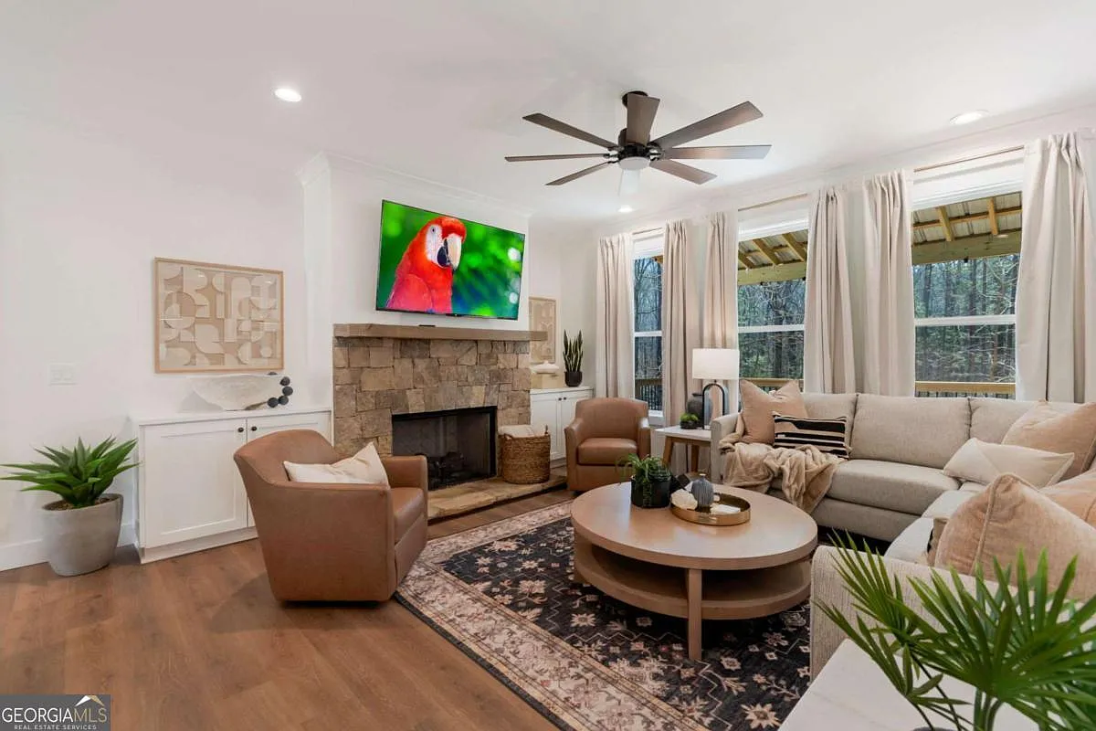 5 bed, 3.5 bath, $9,995 — Photo 3