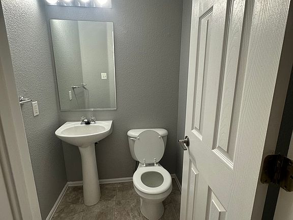 3rd image of 7981 Gorham Ct