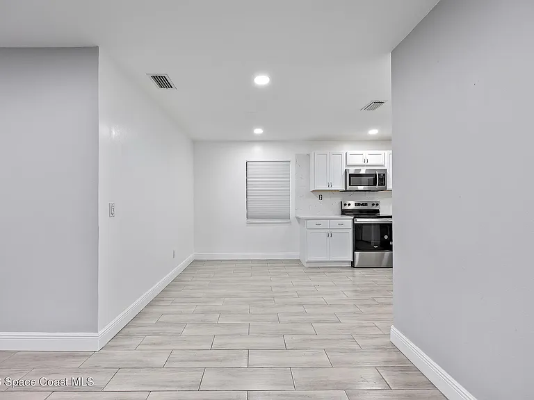 419 Marquis St — Photo 8
