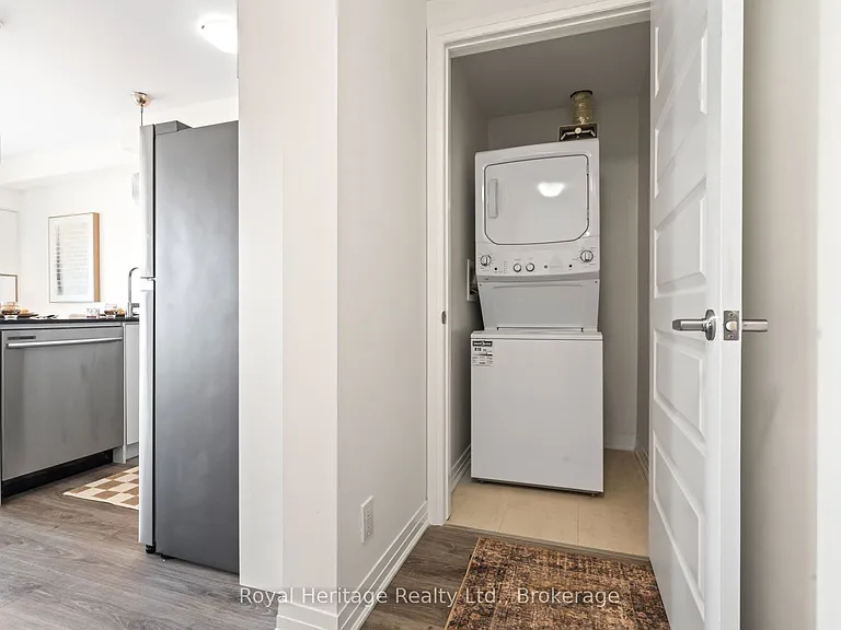 128 Grovewood Cmn #319 — Photo 16