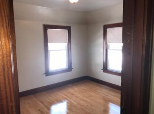 935 S 20th St, Manitowoc, WI 54220