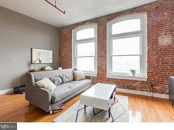 4th image of 1010 Race St APT 6C