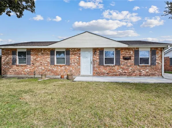 2929 Penwood Dr, Gretna, LA 70056