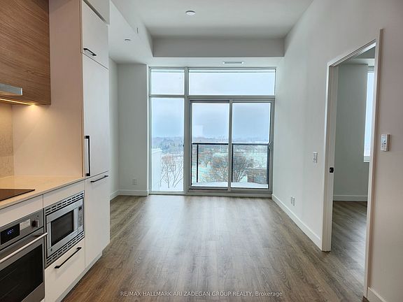 5th image of 1050 Eastern Ave S #806