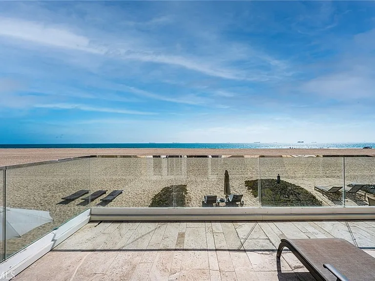 25 Surfside Ave #A — Photo 16