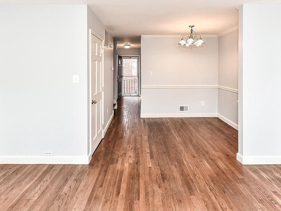 1st image of 306 S Wayne St APT D