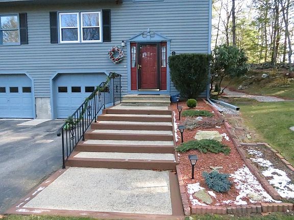 2nd image of 8 Carol Dr #8