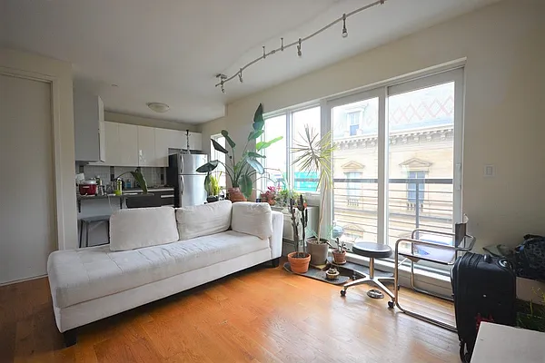 Rented by Corcoran | media 2