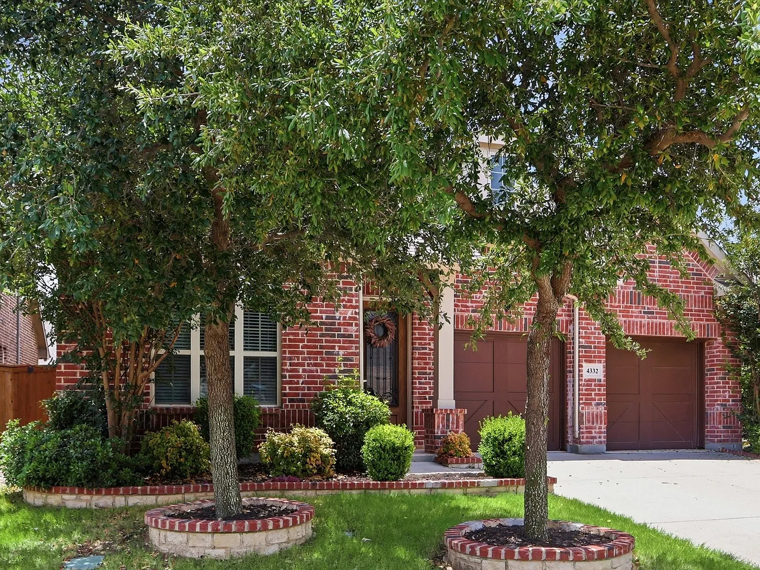 4 bed, 2658 sqft, $3,000 — Photo 2