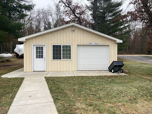 4th image of 1570 E Shane Dr