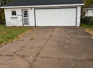 130 S Andrews St, Shawano, WI 54166