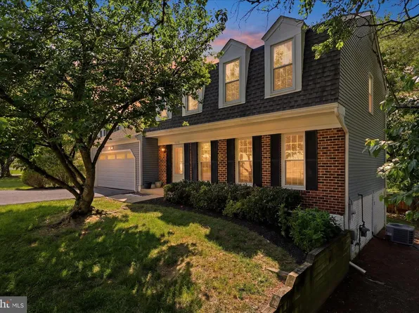 8615 Aqueduct Rd, Rockville, MD 20854