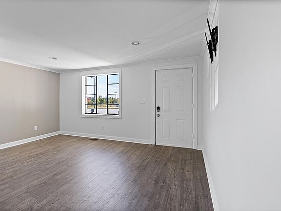 4th image of 7700 Humie Olive Rd