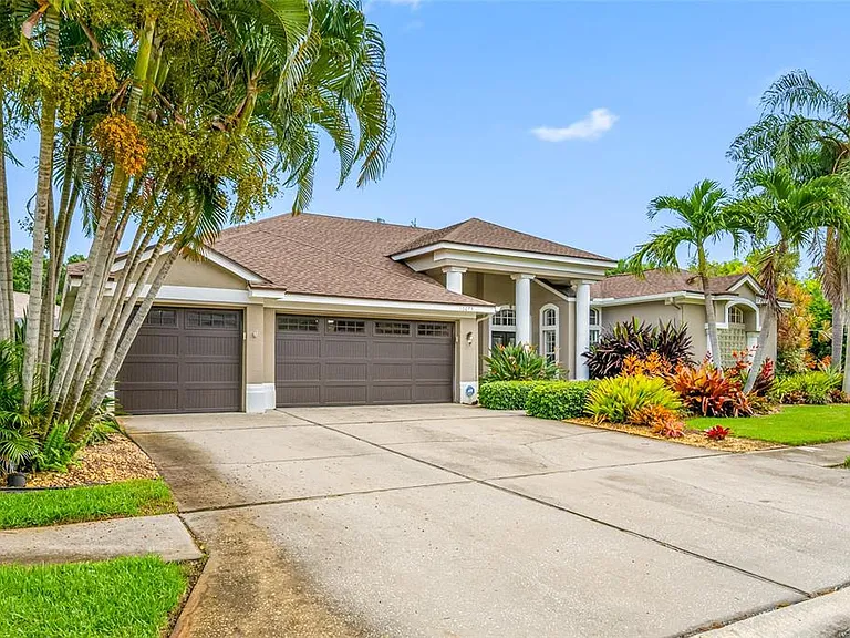 10675 Park Place Dr — Photo 42