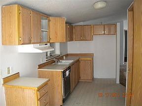 3rd image of 635 N Elm Ave