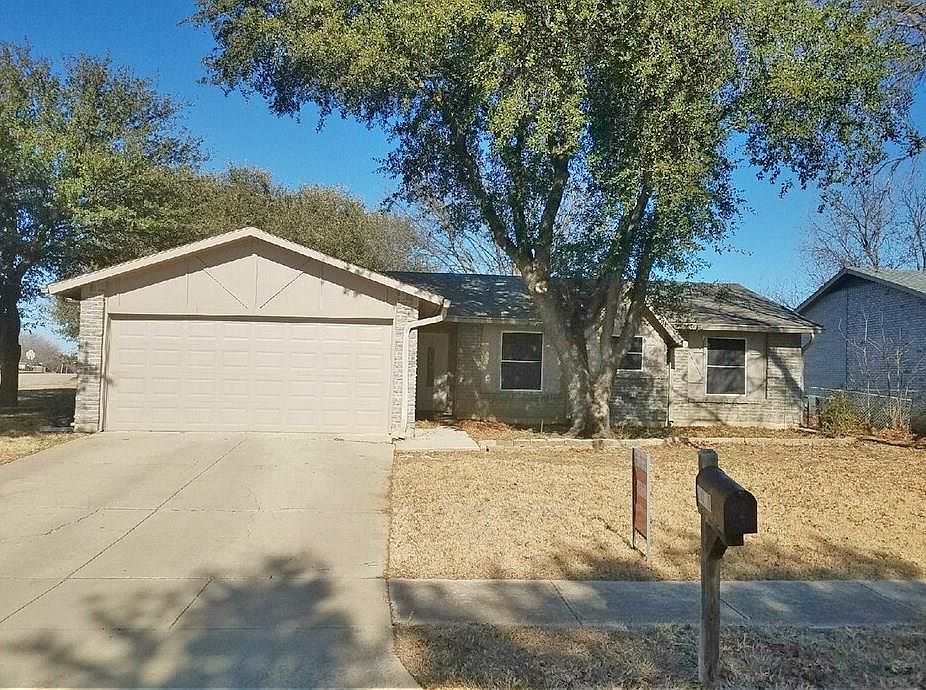 1st image of 1401 Mesa Dr