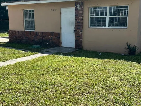 2300 Rutland St, Opa Locka, FL 33054