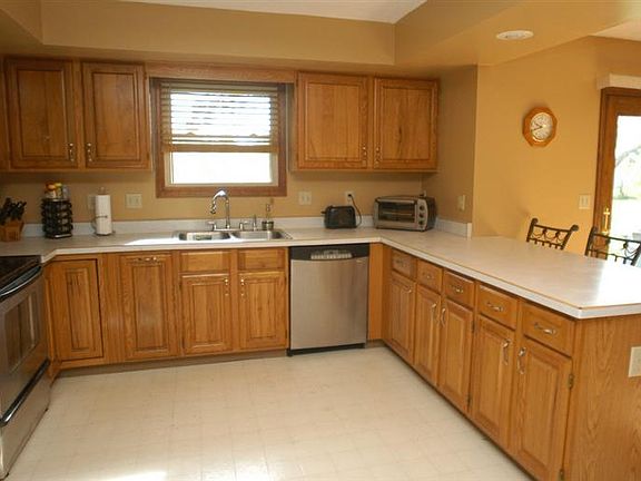 4th image of 7288 Wyandot Ln