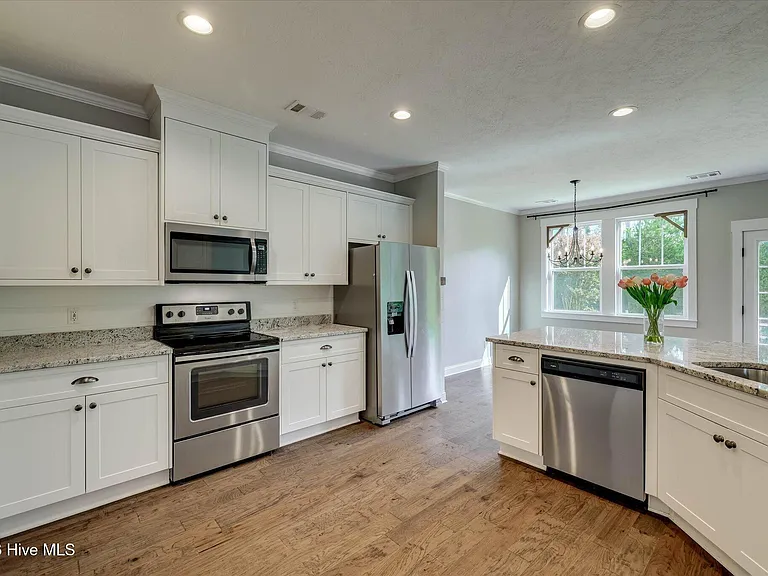 1003 Glenhaven Dr — Photo 12