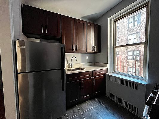 4th image of 40 Woodruff Ave APT 308