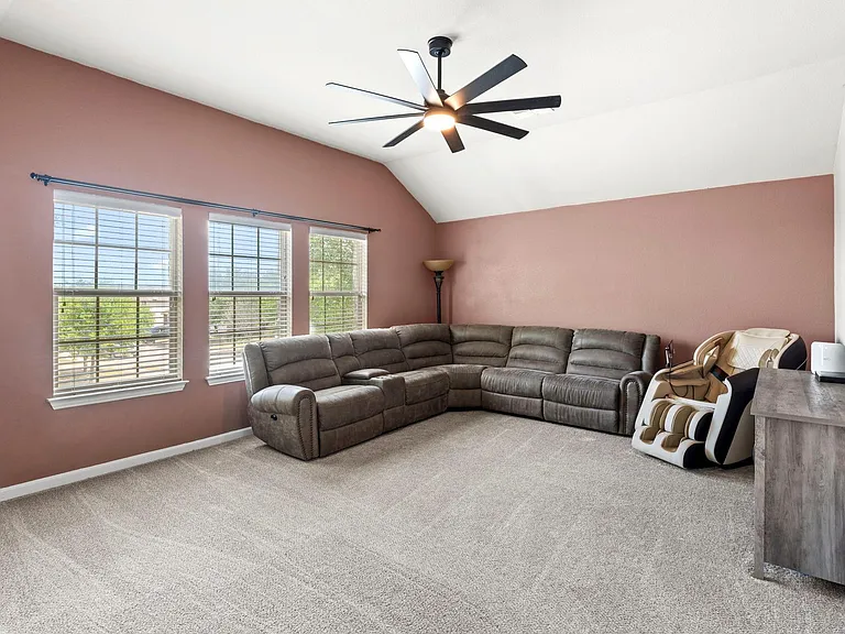 227 Sandstone Trl — Photo 16