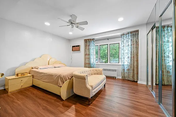 Sold by Remax Real Estate Professionals | media 20