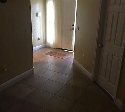 3rd image of 1401 NE 10th Ln