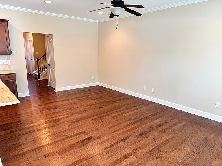 4025 Canterwood Dr — Photo 7