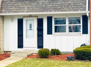 1816 Bromley Ct #1816, Schaumburg, IL 60194