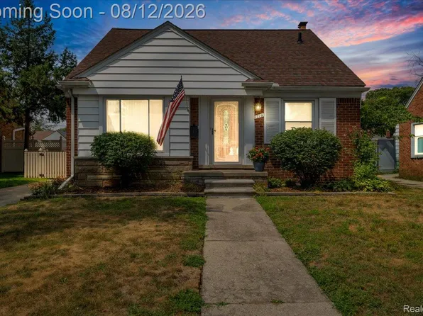 1719 Highview St, Dearborn, MI 48128