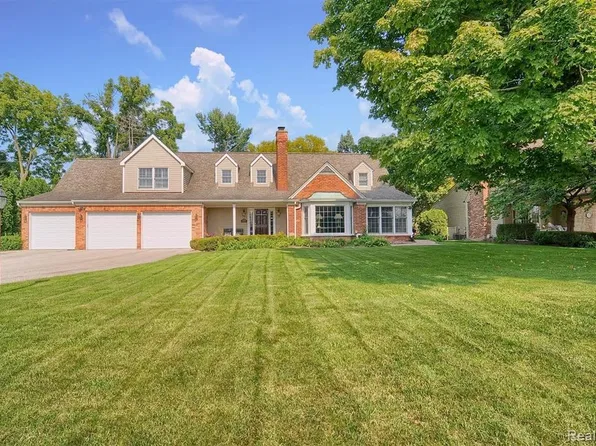 1688 Northlawn Blvd, Birmingham, MI 48009