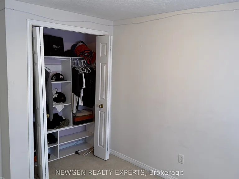 11 Berry Moss St — Photo 20