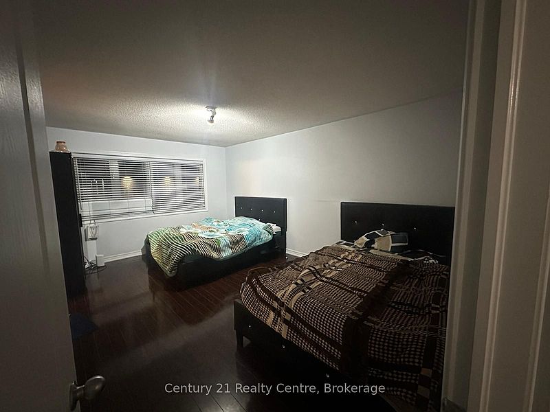 Brampton House for rent - 3 Bedrooms — photo 5