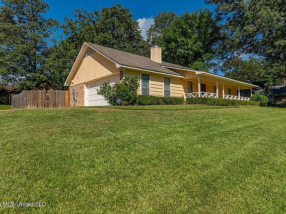 4th image of 551 Buchanan Dr