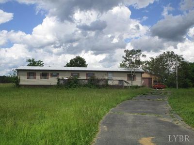 195 Dews Rd, Hurt, VA, 24563