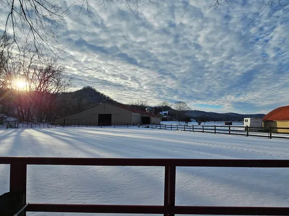 501 S Jefferson St, Houston, MN 55943