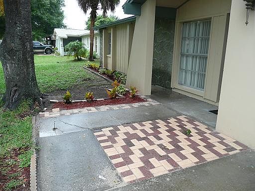 2nd image of 719 Innergary Pl