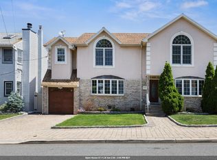 262 Grace Ave, Secaucus, NJ 07094