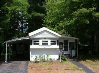 27 Beechwood Rd, Halifax, MA 02338