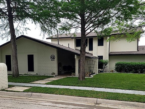 3rd image of 117 Woodrow Cir