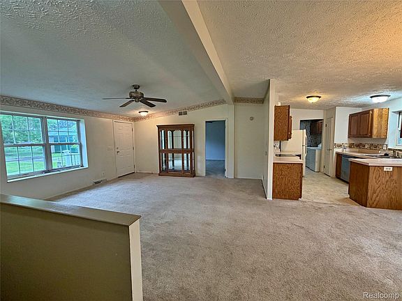 5th image of 2801 Lackie Rd