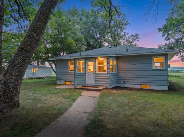 1095 Belview Rd, South Haven, MN 55382