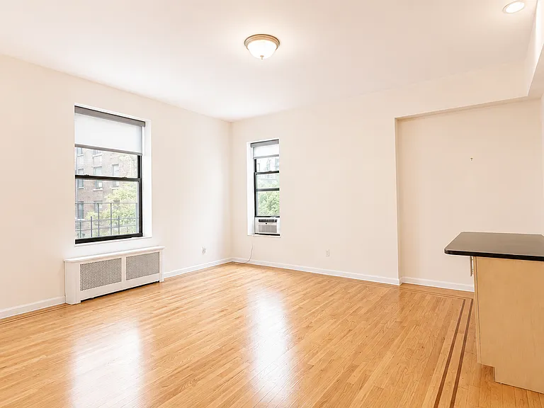 210 W 94th St #4E — Photo 4
