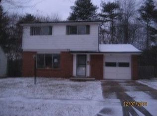 2817 Hampstead Dr #D, Flint, MI 48506